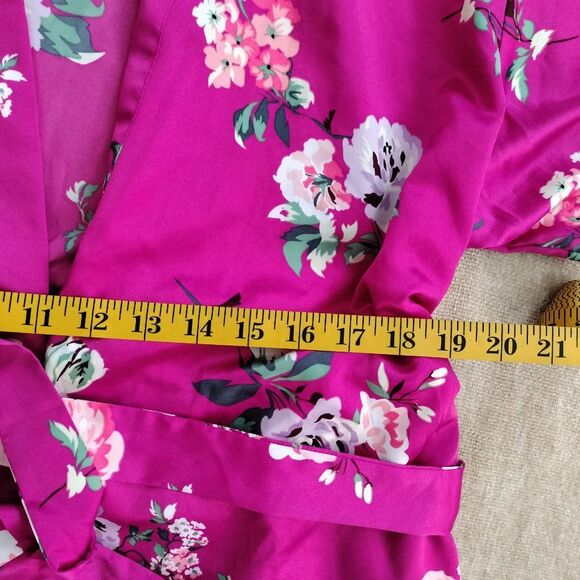 INC Fuschia Satin Floral Kimono Bathrobe Dressing Robe Size Small - Picture 4 of 5